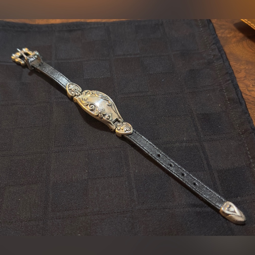 Leather Buckle Bracelet.